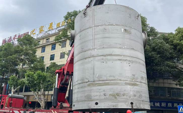 1753406512181020.jpg 522.jpg